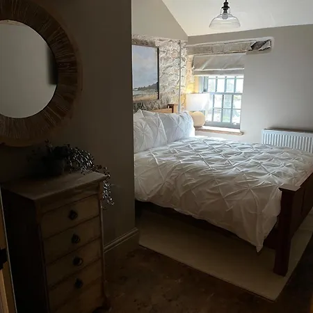 The Carriage House At Flass *